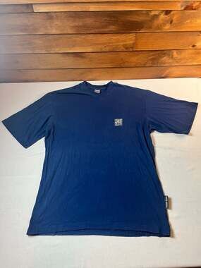 Think Pink Yosemite CA 1979 Blue V-Neck T-Shirt Large Gorpcore